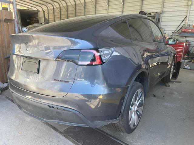 7SAYGDEE2NF359386 - 2022 TESLA MODEL Y رمادي صورة 4