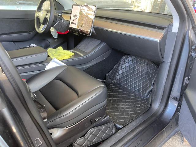 7SAYGDEE2NF359386 - 2022 TESLA MODEL Y رمادي صورة 5