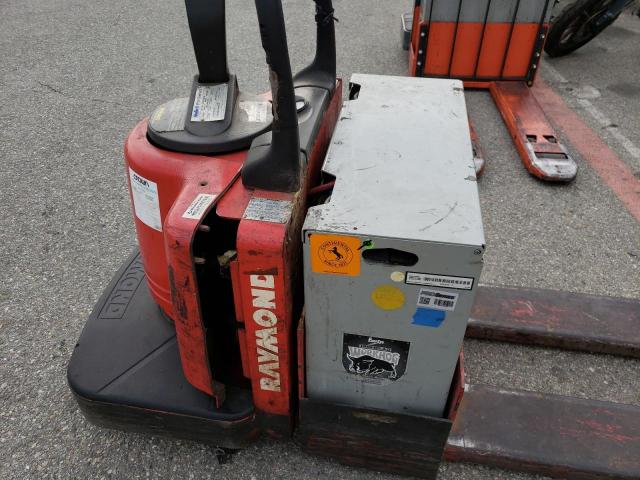 1120032596 - 2000 RAYM FORKLIFT წითელი ფოტო 6