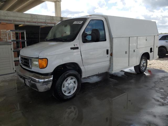 2004 FORD ECONOLINE E350 SUPER DUTY CUTAWAY VAN, 