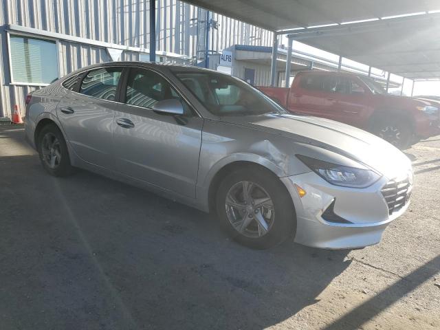 5NPEG4JA3MH128600 - 2021 HYUNDAI SONATA SE SILVER photo 4