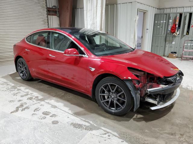 5YJ3E1EBXJF114637 - 2018 TESLA MODEL 3 RED photo 4