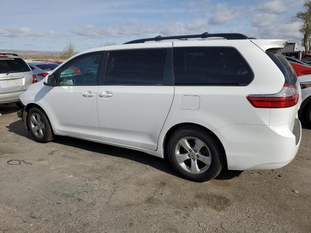 5TDKZ3DCXHS793997 - 2017 TOYOTA SIENNA LE WHITE photo 2