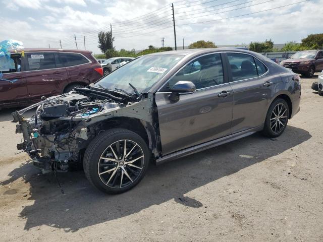 4T1T11AK5RU901575 - 2024 TOYOTA CAMRY SE NIGHT SHADE GRAY photo 1