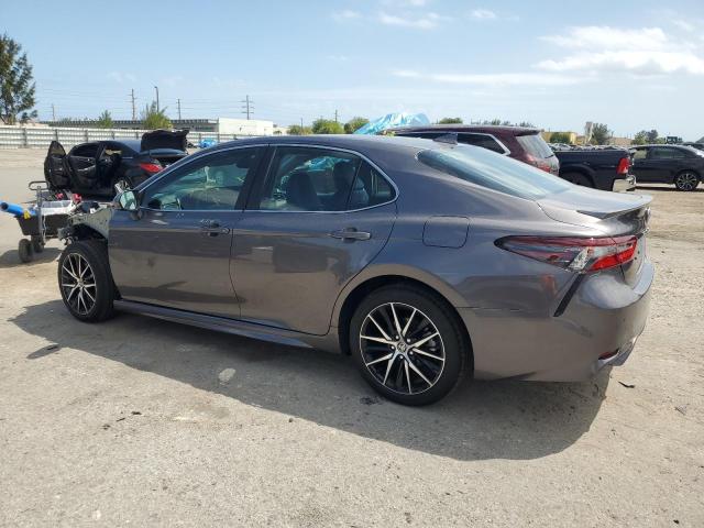 4T1T11AK5RU901575 - 2024 TOYOTA CAMRY SE NIGHT SHADE GRAY photo 2