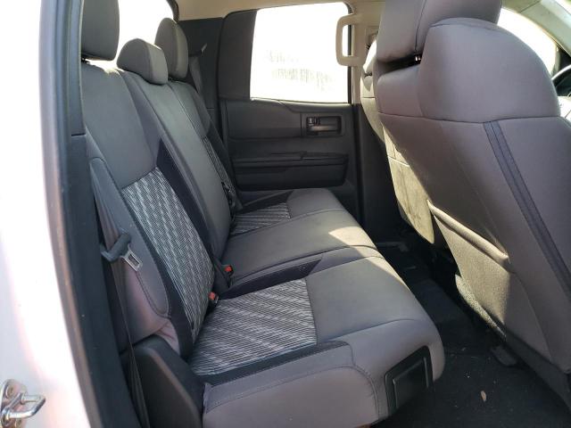 5TFRM5F12KX142157 - 2019 TOYOTA TUNDRA DOUBLE CAB SR/SR5 WHITE photo 10
