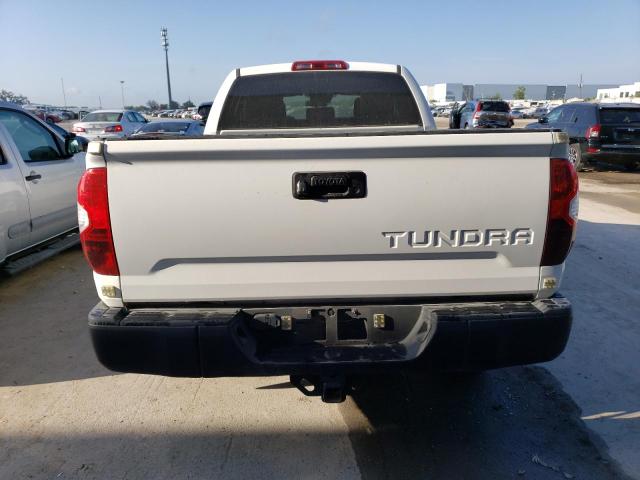5TFRM5F12KX142157 - 2019 TOYOTA TUNDRA DOUBLE CAB SR/SR5 WHITE photo 6
