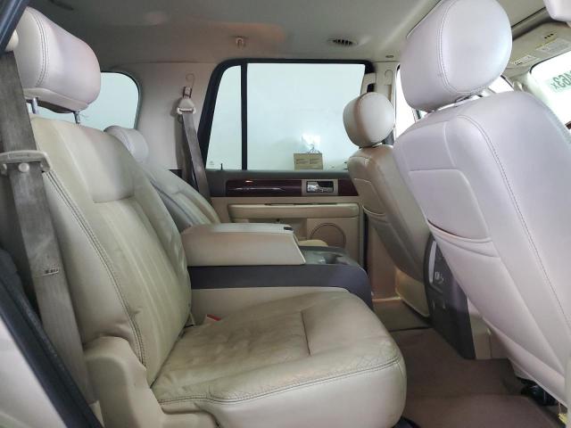 5LMFU28R84LJ12572 - 2004 LINCOLN NAVIGATOR თაფლისფერი ფოტო 11