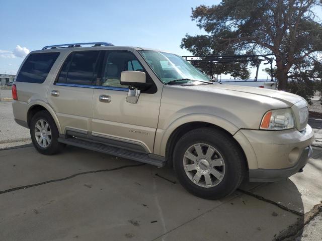 5LMFU28R84LJ12572 - 2004 LINCOLN NAVIGATOR თაფლისფერი ფოტო 4