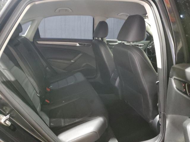 1VWDT7A36HC028483 - 2017 VOLKSWAGEN PASSAT R-LINE أسود صورة 10