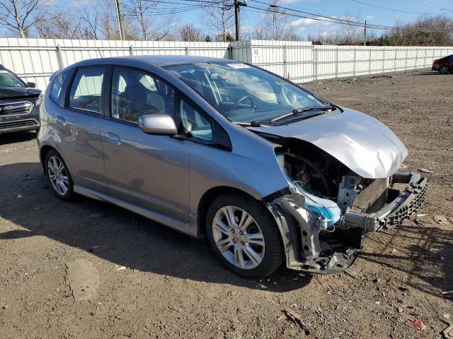 JHMGE88459S001778 - 2009 HONDA FIT SPORT GRAY photo 4