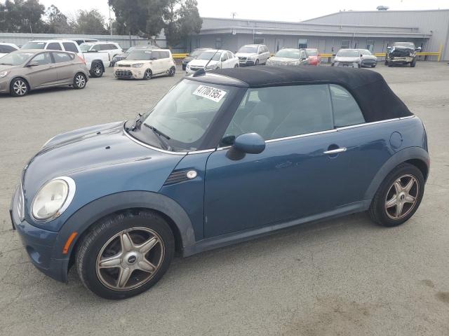 2010 MINI COOPER, 
