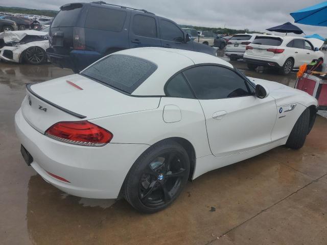 WBALM5C55BE377822 - 2011 BMW Z4 SDRIVE30I WHITE photo 3