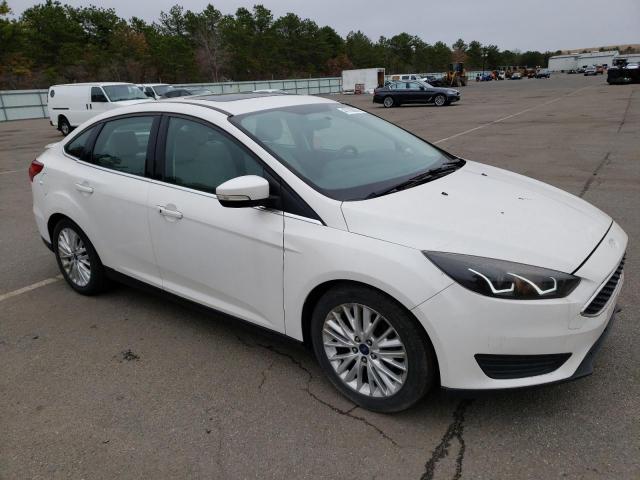 1FADP3J20FL291529 - 2015 FORD FOCUS TITANIUM WHITE photo 4