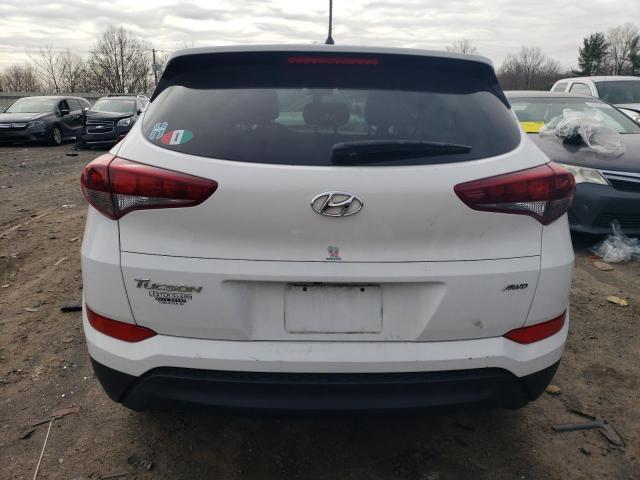 KM8J2CA44JU789907 - 2018 HYUNDAI TUCSON SE WHITE photo 6