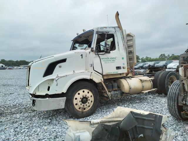 4V4NC9EH49N278873 - 2009 VOLVO UK VNL WHITE photo 10