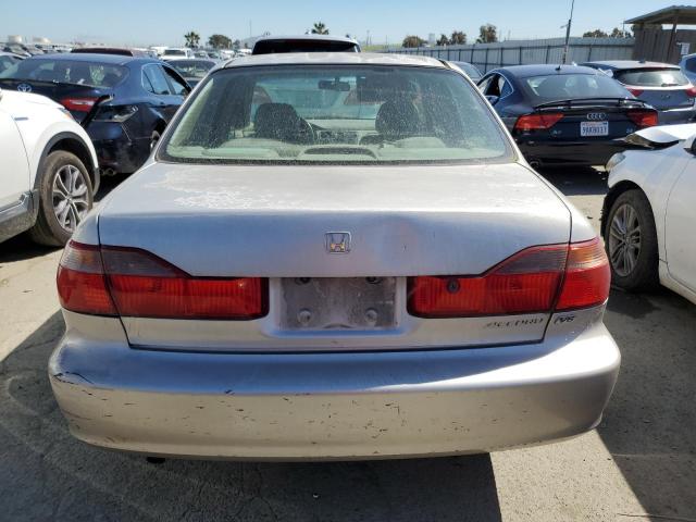 1HGCG1651WA018836 - 1998 HONDA ACCORD EX SILVER photo 6