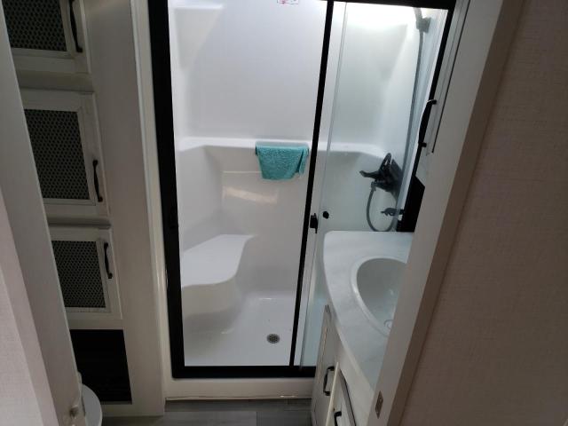 4YDFSTT23R4530100 - 2024 KEYSTONE SPRINTER TWO TONE photo 10