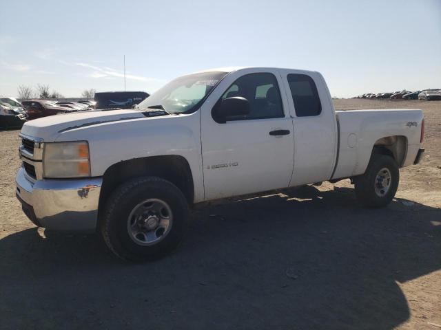 1GCHK29K18E157693 - 2008 CHEVROLET SILVERADO K2500 HEAVY DUTY WHITE photo 1