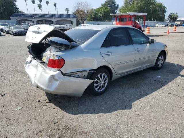 4T1BE32K45U057176 - 2005 TOYOTA CAMRY LE SILVER photo 3