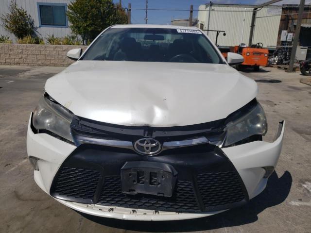 4T1BF1FK2HU296077 - 2017 TOYOTA CAMRY LE WHITE photo 5