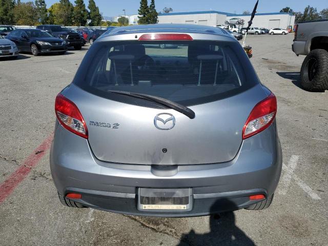 JM1DE1HZ7B0108789 - 2011 MAZDA MAZDA2 GRAY photo 6