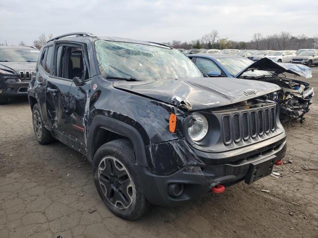 ZACCJBCT1FPB27368 - 2015 JEEP RENEGADE TRAILHAWK BLACK photo 4