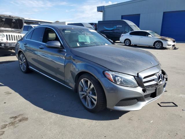 55SWF4JB9JU280129 - 2018 MERCEDES-BENZ C 300 GRAY photo 4