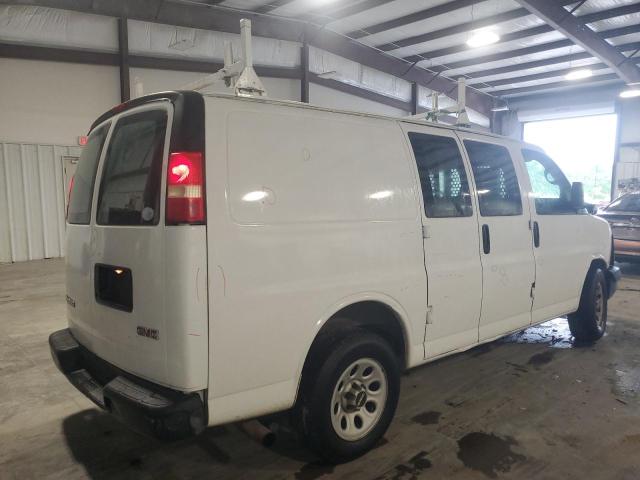 1GTFG15XX91101832 - 2009 GMC SAVANA G1500 WHITE photo 3