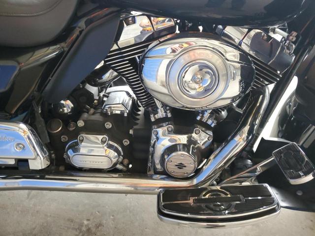 1HD1KGM11DB622903 - 2013 HARLEY-DAVIDSON FLTRU ROAD GLIDE ULTRA BLACK photo 7