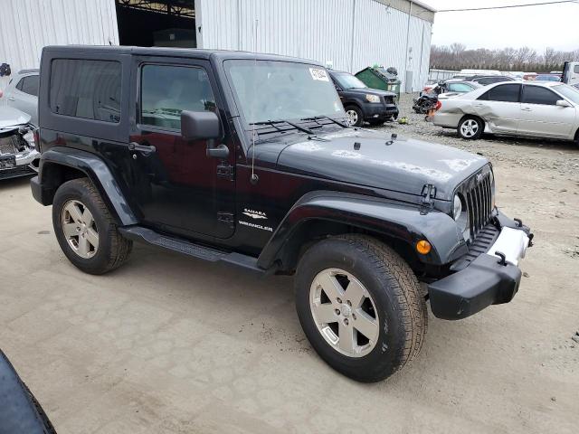 1J4FA54158L613016 - 2008 JEEP WRANGLER SAHARA BLACK photo 4