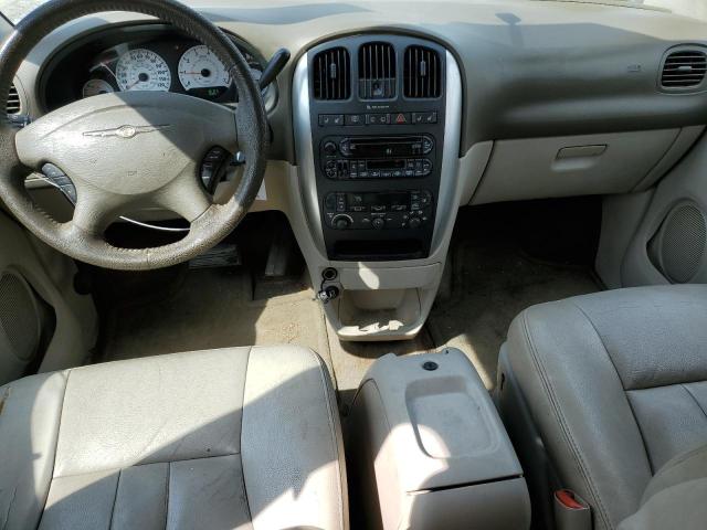 2C4GP54L25R204145 - 2005 CHRYSLER TOWN & COU TOURING ბეჟი ფოტო 8