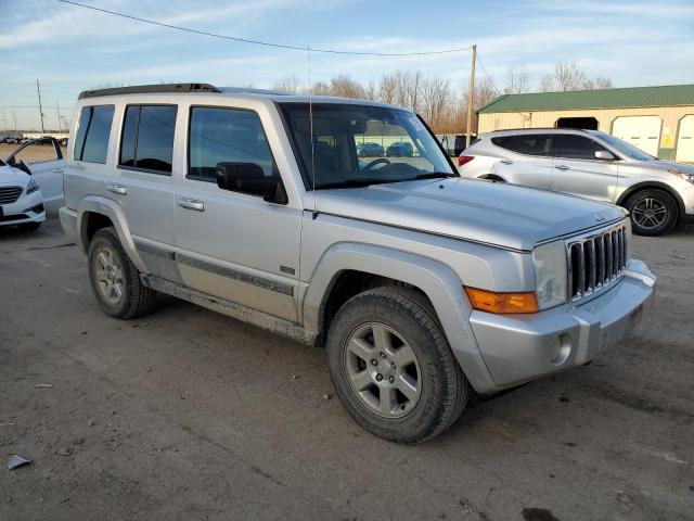 1J8HG48K87C661823 - 2007 JEEP COMMANDER SILVER photo 4