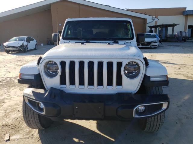 1C4HJXEN9JW278147 - 2018 JEEP WRANGLER U SAHARA WHITE photo 5