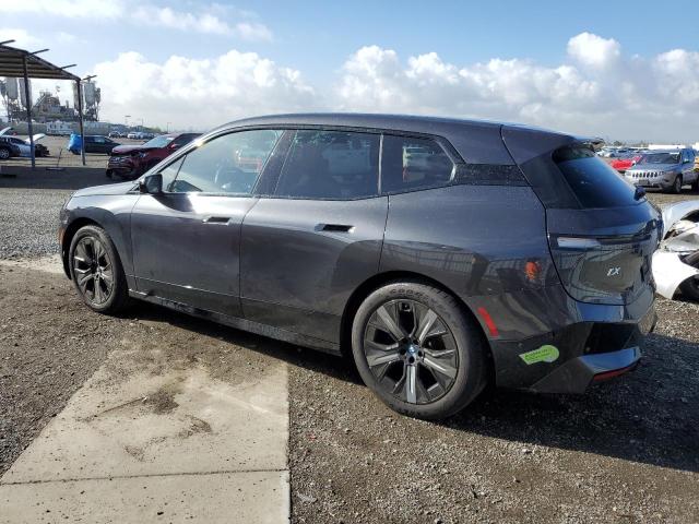 WB523CF02PCM92379 - 2023 BMW IX XDRIVE50 Gris photo 2