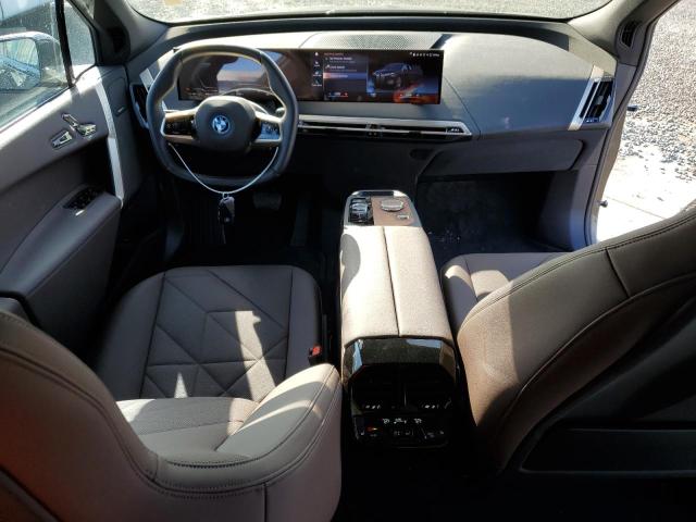 WB523CF02PCM92379 - 2023 BMW IX XDRIVE50 Gris photo 8