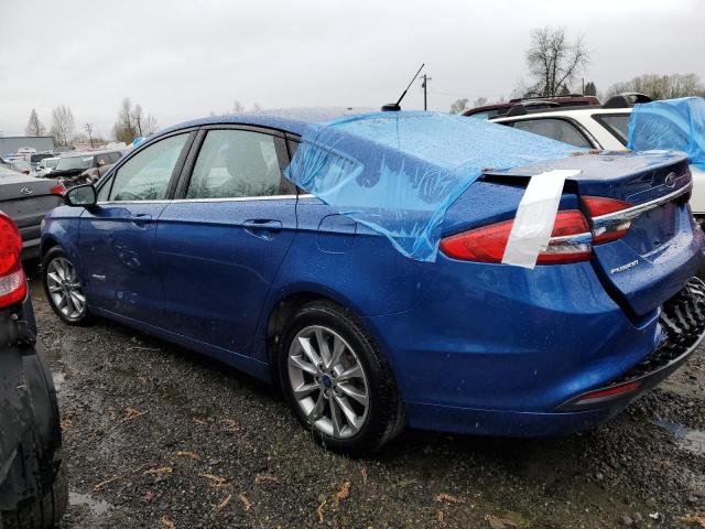 3FA6P0LU0HR317749 - 2017 FORD FUSION SE HYBRID BLUE photo 2