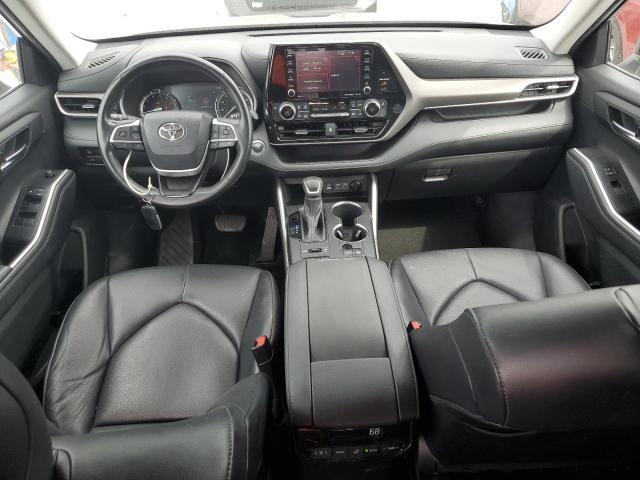 5TDGZRBH5NS572956 - 2022 TOYOTA HIGHLANDER XLE BLACK photo 8
