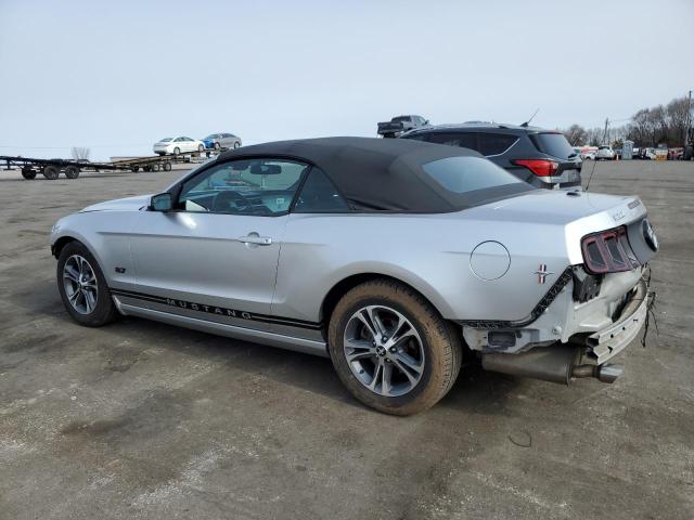 1ZVBP8EM8E5285536 - 2014 FORD MUSTANG SILVER photo 2