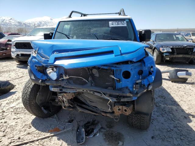 JTEBU11F470023986 - 2007 TOYOTA FJ CRUISER BLUE photo 5