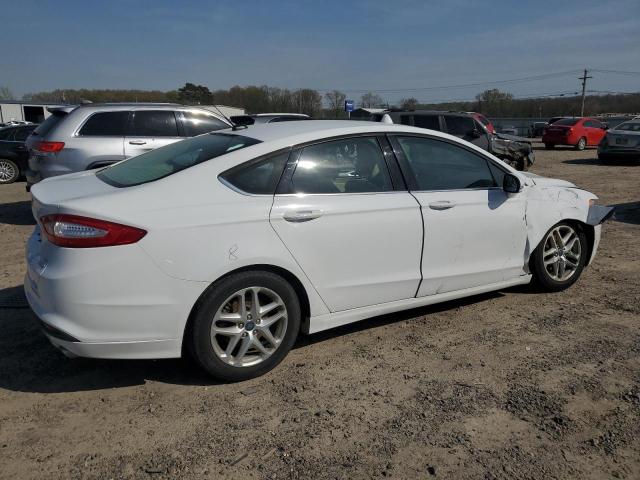 3FA6P0HR4DR269722 - 2013 FORD FUSION SE WHITE photo 3