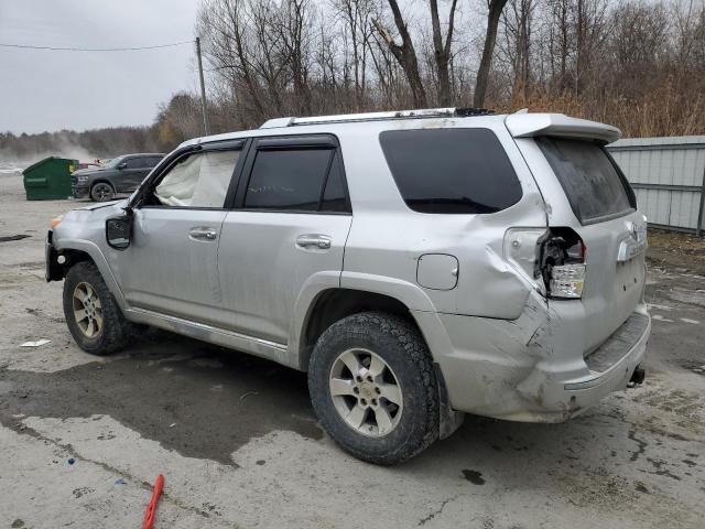 JTEBU5JR4C5092563 - 2012 TOYOTA 4RUNNER SR5 SILVER photo 2