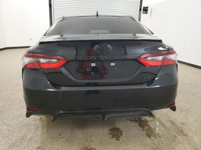 4T1G11AK3RU197958 - 2024 TOYOTA CAMRY SE NIGHT SHADE BLACK photo 6