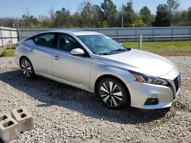 1N4BL4DV6KC125914 - 2019 NISSAN ALTIMA SV SILVER photo 4