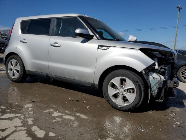 KNDJN2A2XG7830651 - 2016 KIA SOUL SILVER photo 4