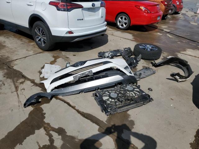 2T3WFREVXJW469448 - 2018 TOYOTA RAV4 ADVENTURE WHITE photo 13