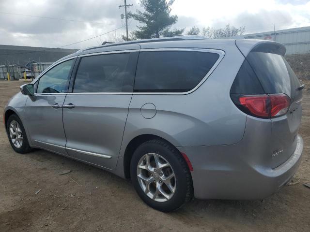 2C4RC1GG7JR226468 - 2018 CHRYSLER PACIFICA LIMITED SILVER photo 2