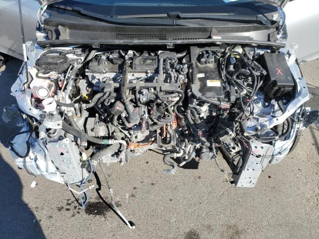 JTDL9MFU8N3031975 - 2022 TOYOTA PRIUS LE SILVER photo 11