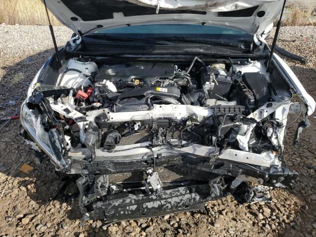 4T1B11HKXJU023308 - 2018 TOYOTA CAMRY L WHITE photo 11