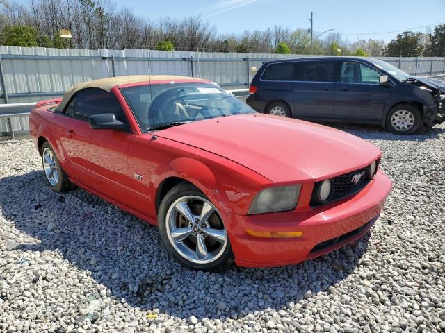 1ZVHT85H565224140 - 2006 FORD MUSTANG GT RED photo 4